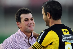 Jorge Giordano y Antonio Pacheco, el abrazo de dos señores.