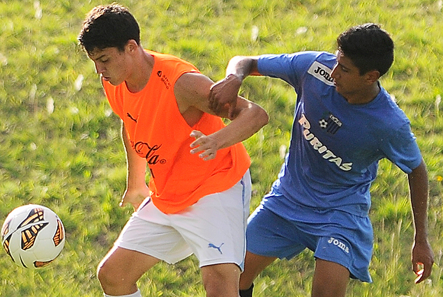 Incidencia del amistoso selección Sub 17-Liverpool.