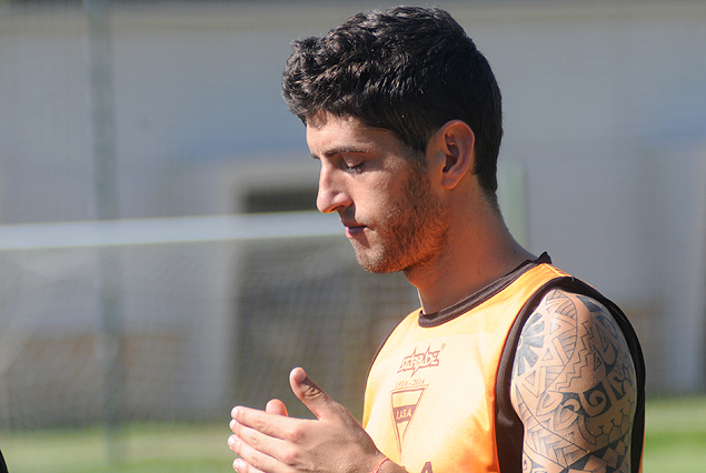 Adrián Argacha tiene inflamación según constató la resonancia magnética.