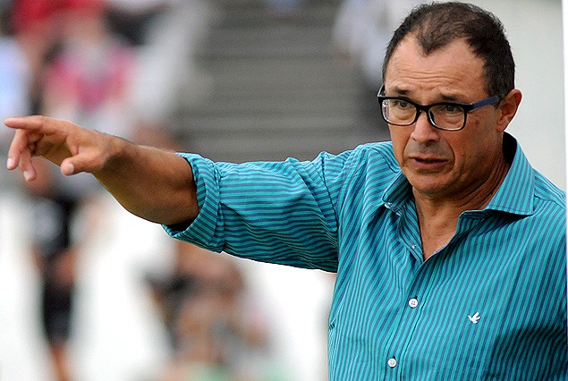 Alfredo Arias, DT de Wanderers.