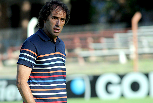 Guillermo Almada, técnico de River Plate.