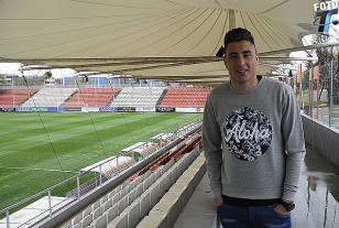 "Lo extraño mucho a “Cebolla”. Apenas arribado a Madrid fue el primero en abrirme los brazos".