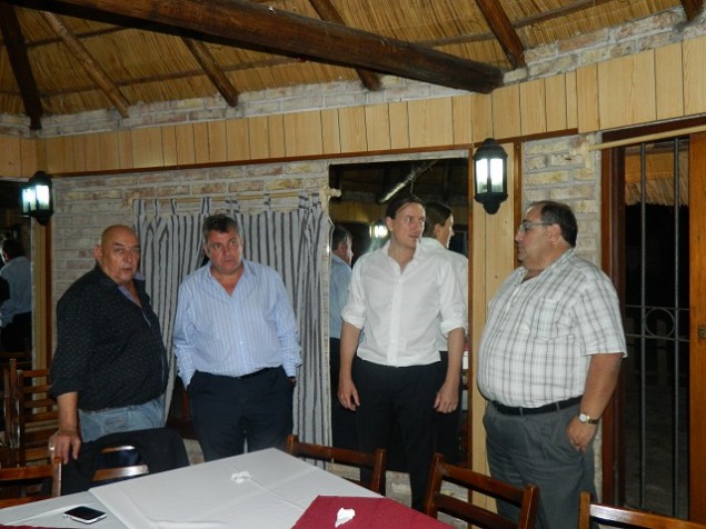 Fredy Varela, Wilmar Valdez, el anfitrión Renzo Gatto y Francisco Fusco de la Mesa de Segunda Profesional. Faltaron Nacional y Juventud.