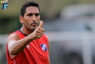 Taborda entrenó con normalidad y hace dudar en la conformación del banco a Gutiérrez.