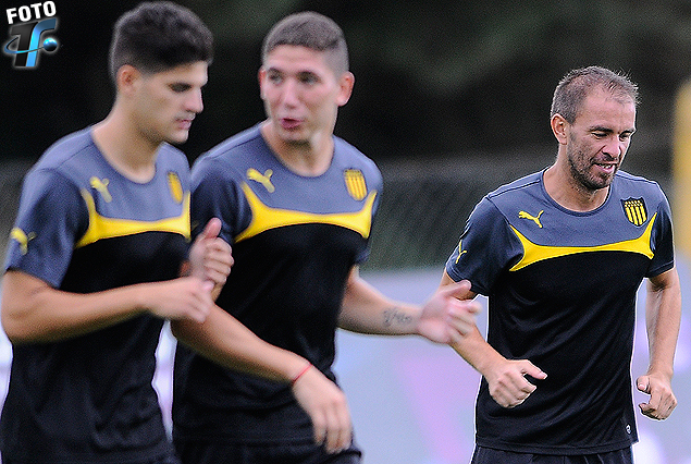 Mc Eachen, Silva y Valdez en Los Aromos.