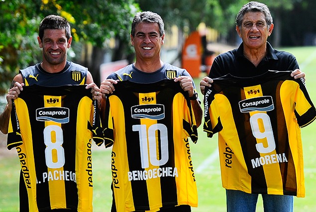 Pacheco, Bengoechea y Morana juntos en la campaña de socios de Peñarol. 