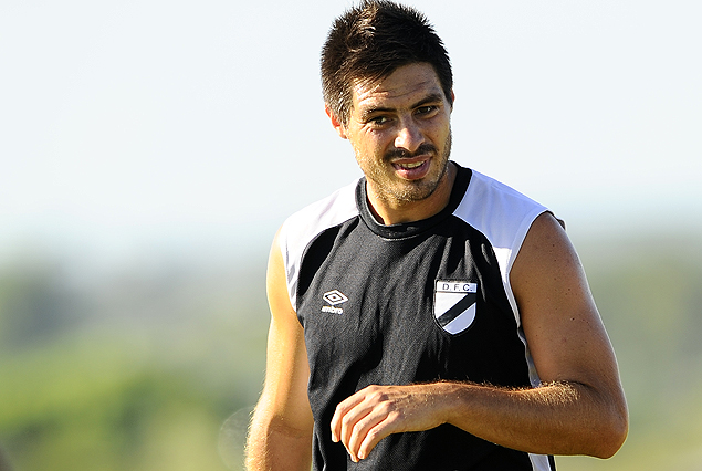 Bruno Formaroli, sigue como titular, pero jugará mas retrasado.