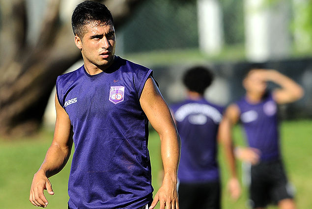 Jaime Báez es posibilidad de cambio en el violeta. 