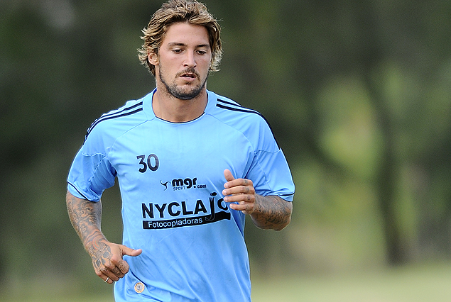 Juan Surraco quedó habilitado este viernes para defender a los fusionados, y puede estar en lista que viaja el domingo a Florida.