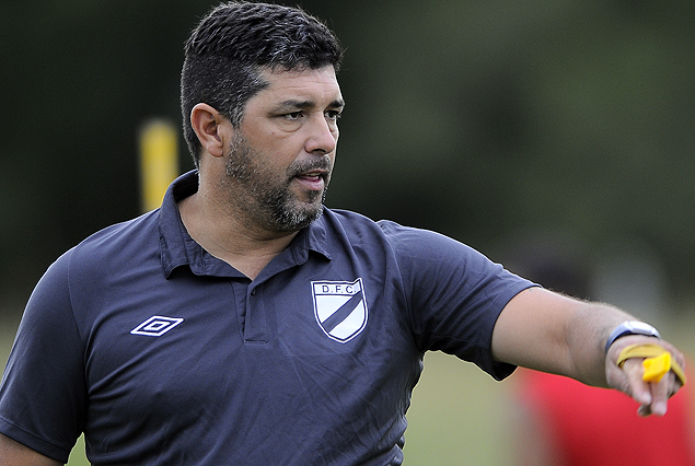 Leonardo Ramos, tiene equipo definido para enfrentar a Rentistas.