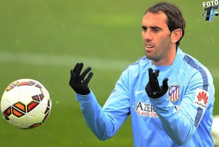 Con guantes en el entrenamiento de hoy debido al intenso frio. 