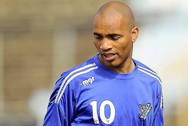 Mario Ignacio Regueiro entrenó sin problemas en el fútbol en espacios reducidos. 