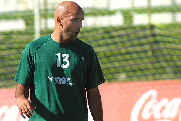 Pablo Lacoste vuelve a la defensa albiverde.