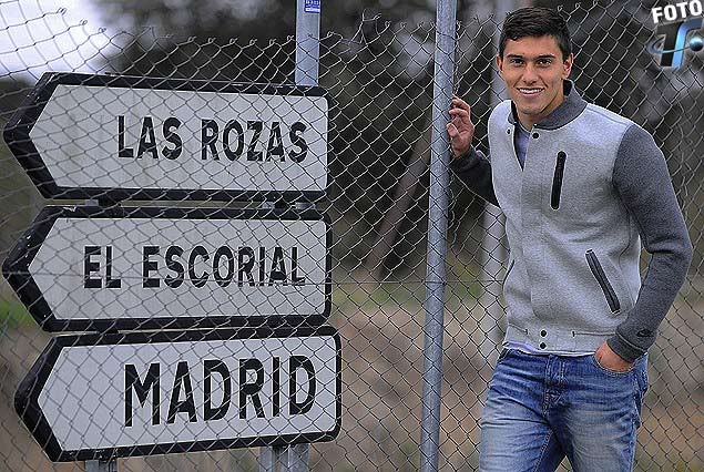 Emiliano Velázquez se ganó un lugar en el exigente fútbol español con solo 20 años.