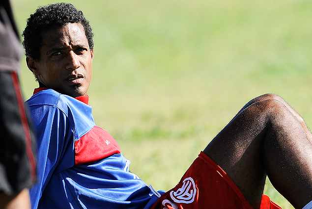 Cafú se pierde la posibilidad de volver al primero, ya que está recuperado, pero le falta fútbol.