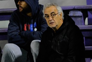 Jorge Fossati en la platea del Franzini.