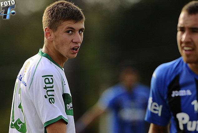 Guillemo Padula, de 17 años, la nueva "joya" de Plaza Colonia.