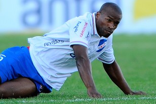 Ribair Rodríguez entró y cayó sentido. 