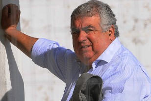 Raúl Rodríguez, presidente, hizo la presentación del técnico.