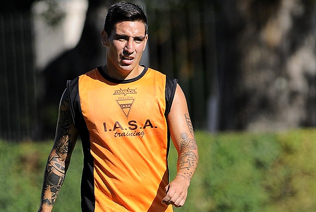 Angel Luna en la oncena del buzón. 