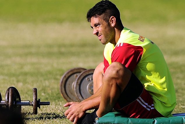 César "Coto" Vargas difícil llegue para el fin de semana. 