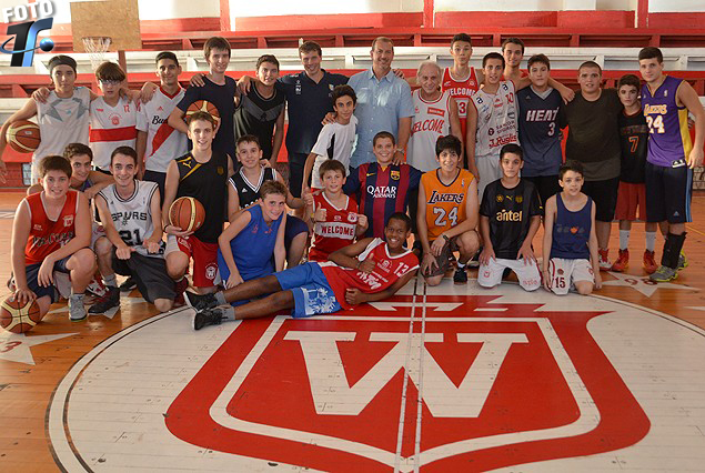 "La base son los chiquilines"