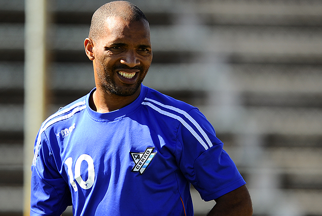 Mario Regueiro confirmó que si Cerro salva el descenso, deja el fútbol activo.