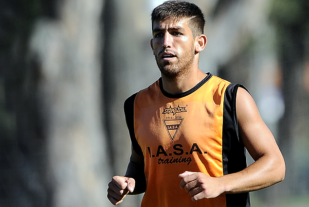 Mauricio Alonso en carrera al ataque.