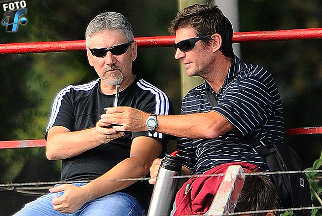 Gerardo Mirando mateando con Fernando Curuchet