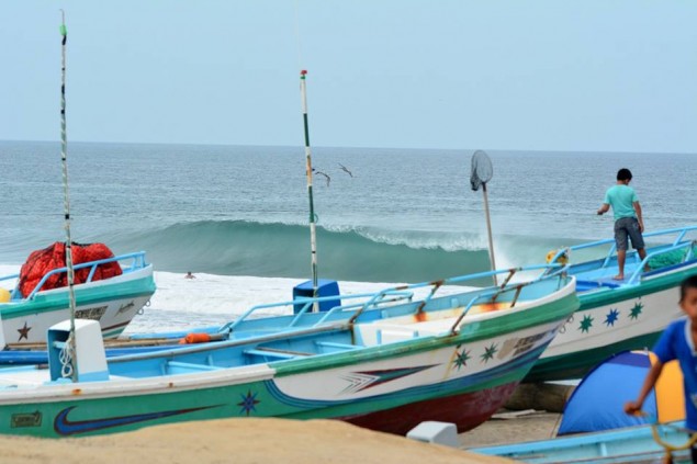 Así son las olas en San Lorenzo. Foto: Enrique/Facebook Alas Latin Tour