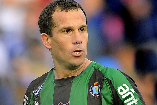 Juan Pablo Péndola, a favor y en contra.