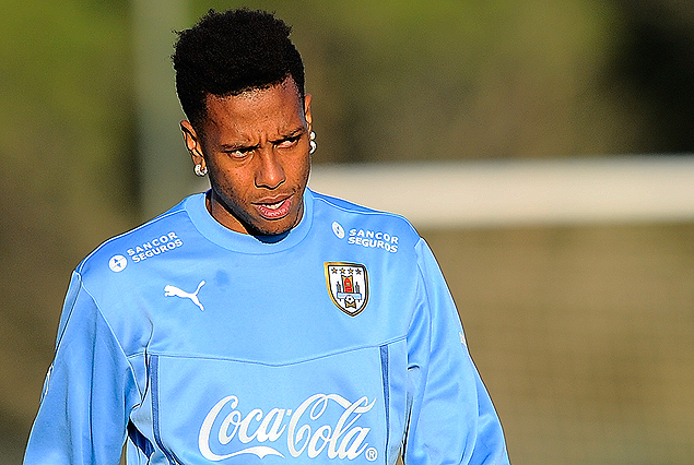 Abel Hernández llegó y entrenará en el Complejo Uruguay Celeste.