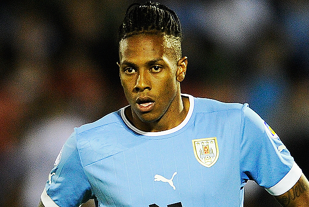 Abel Hernández llega a la Celeste con gol en el Hull City. 