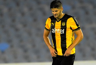 Emilio Mac Eachen fue amonestado y no podrá jugar ante Fénix.