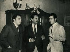 Carlos Gabriel Solé, Jorge Bazzani y el autor de la nota, captados en noviembre de 1968, durante una producción publicitaria que apareció en la revista "Cine, radio, actualidad".