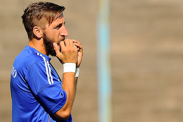 Andrés Ravecca descartado por el resto del Clausura. 