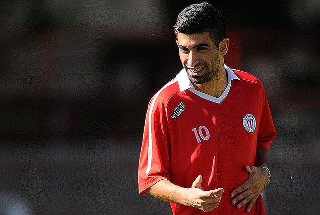 Michael Santos anotó dos goles para los darseneros en el amistoso ante Miramar en el Saroldi. 