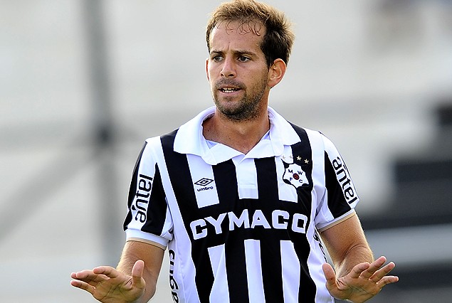 Diego Riolfo tendrá para 6 meses de recuperación.