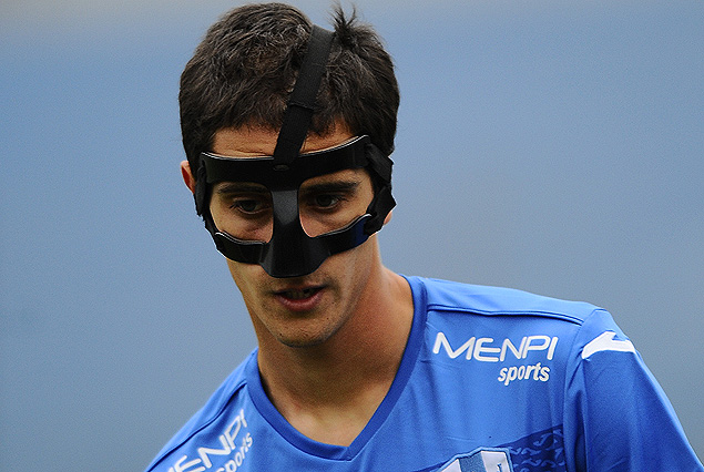 Facundo Fajardo, con la máscara protectora en su rostro.