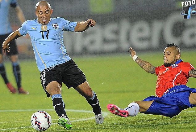 "Me voy muy amargado", comentó Egidio Arévalo Ríos que en la incidencia deja por el camino al chileno Arturo Vidal.