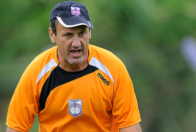 Profesor Alejandro Martínez, uno de los que se va con Mauricio Larriera a Catar.