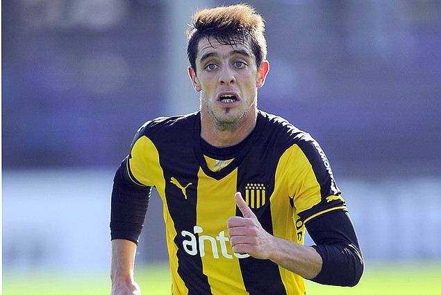Alejandro Silva corre por su segundo capítulo con la camiseta de Peñarol. 