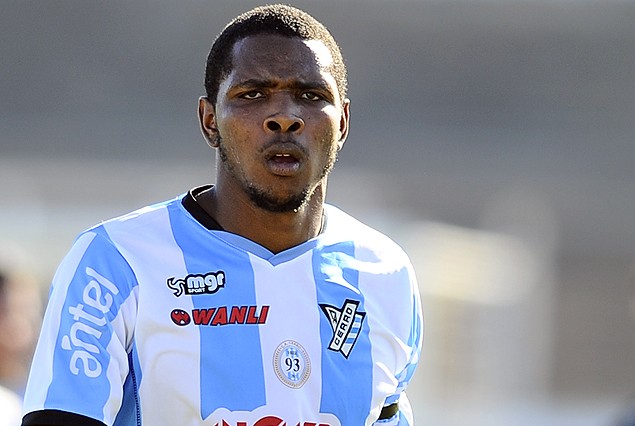 El delantero Hugo SIlveira  no entrena con el plantel principal. Lo hace en Maldonado a las ordenes del profesor Barrios.