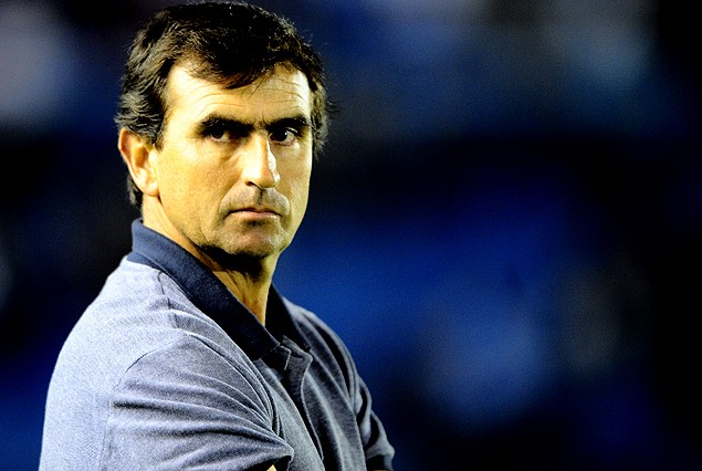 Descartado Paolo Montero, Danubio habla el jueves con Jorge Castelli.