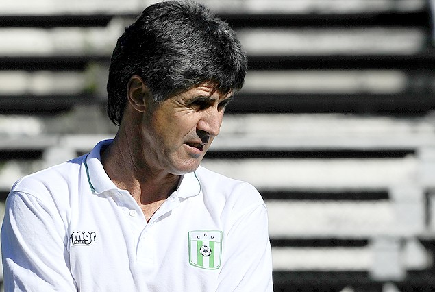 Santiago Ostolaza, DT de Racing.