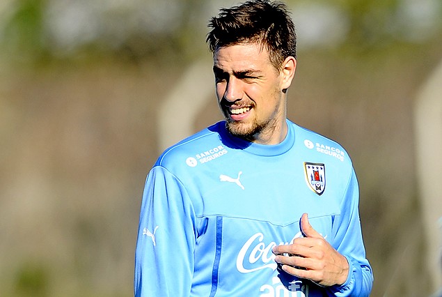 Sebastián Coates está en la Copa América con la Celeste y en Inglaterra negocian por el pase definitivo.