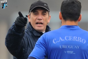 "No estamos librados del descenso, pero indudablemente miramos para arriba"