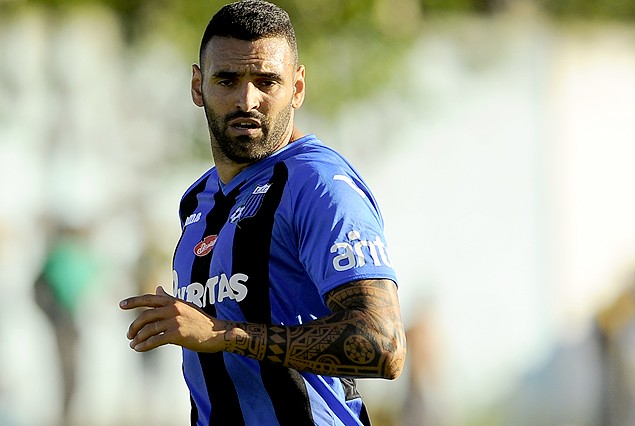 Guillermo Firpo no arrancó en Liverpool.