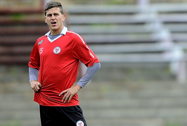 Leandro Rodríguez anotó dos goles para el darsenero. 