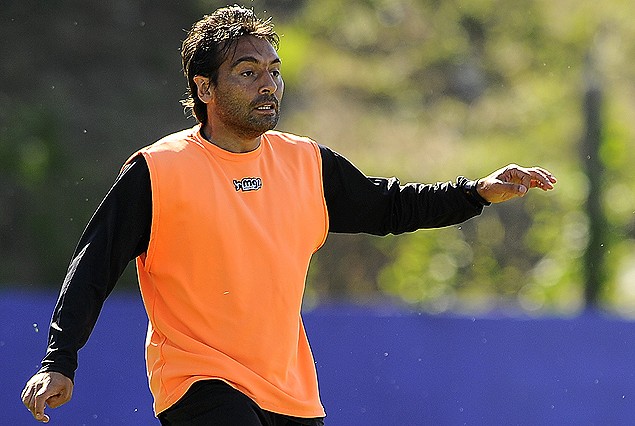 Martín Liguera en el equipo titular de los albivioletas. 